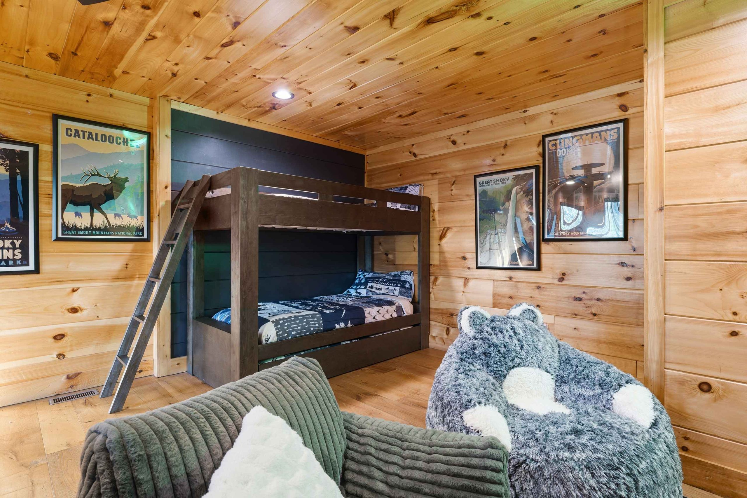 Bunk Nook: Two Twin Bunk Beds (4 beds)