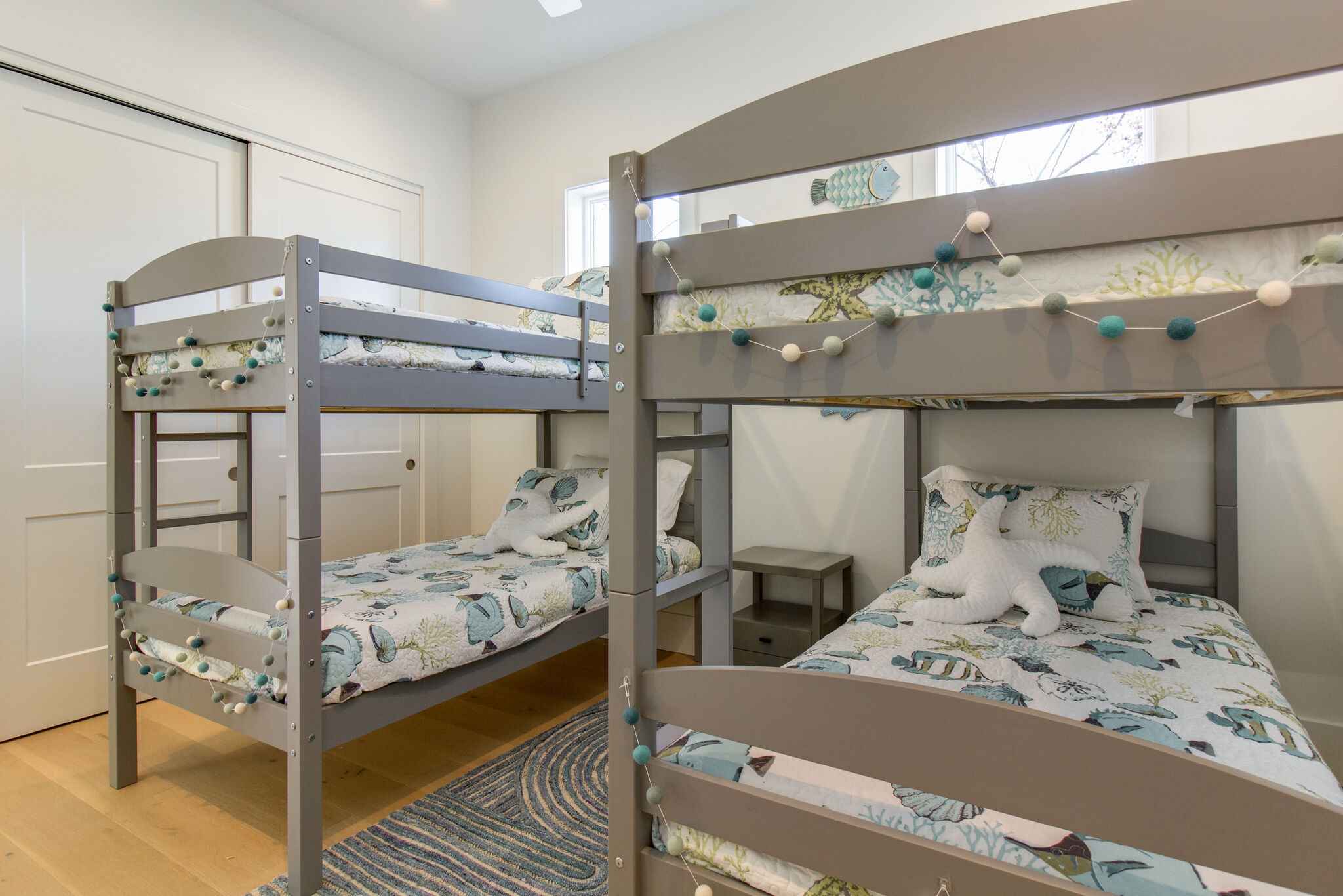 Bedroom 4: Twin Bunk Beds