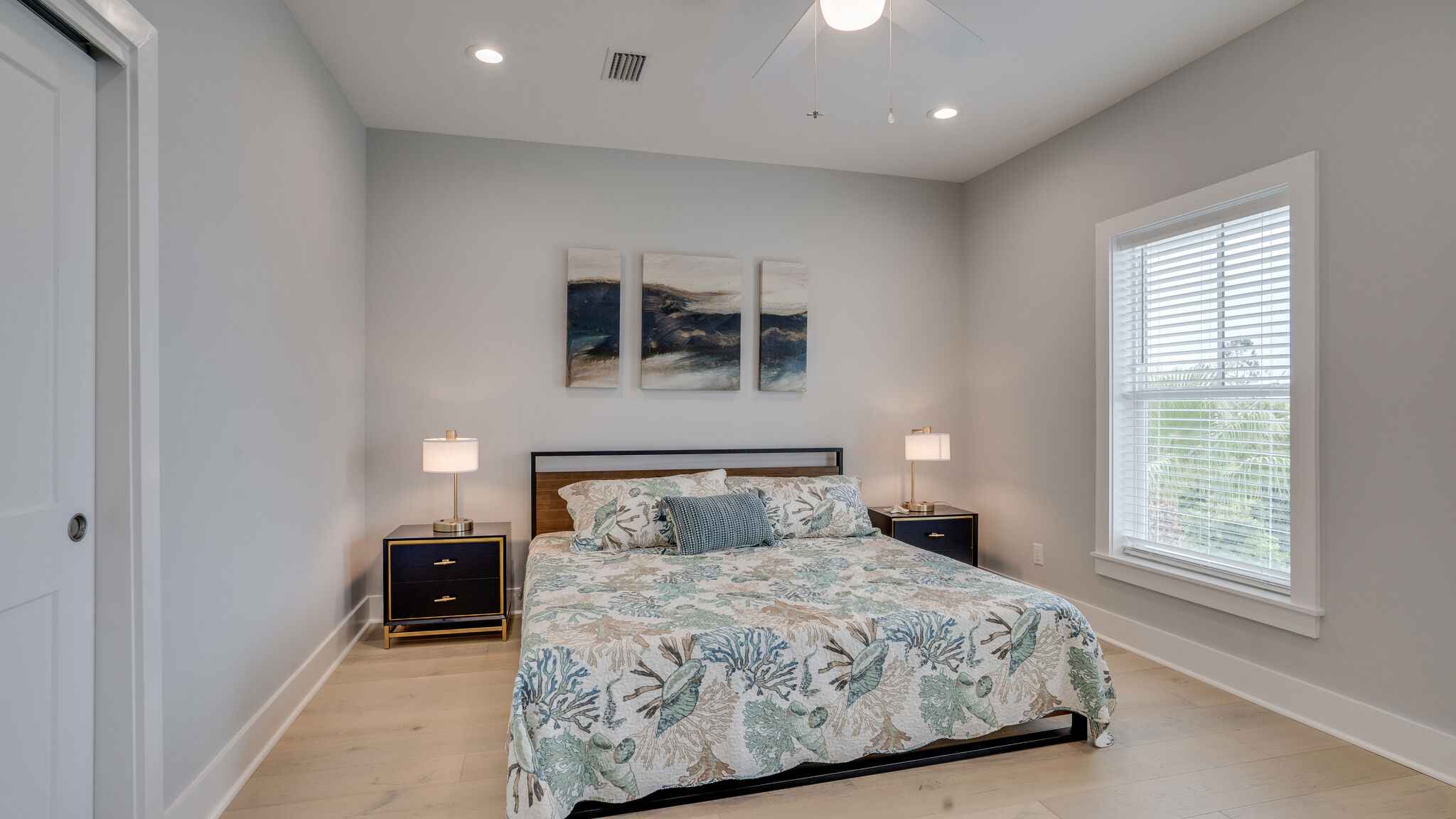 Bedroom 3: King Bed (Ensuite)