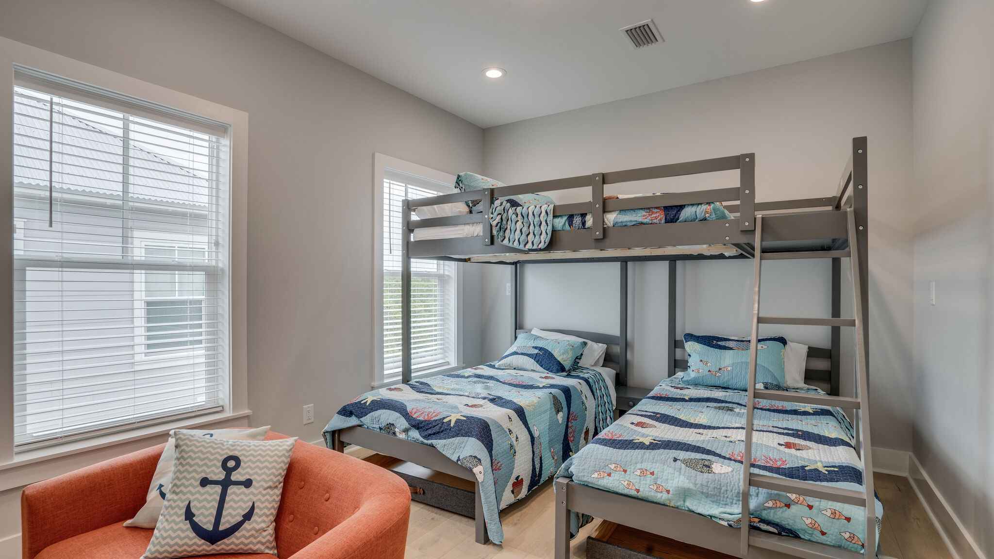 Bedroom 5: Bunk Beds (Full over Twin)